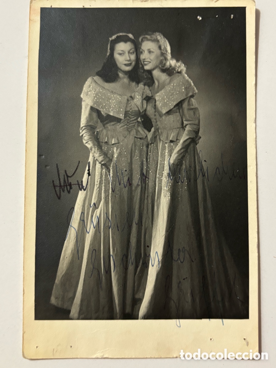 Music Autographs: Foto original con aut&oacute;grafo de vedettes