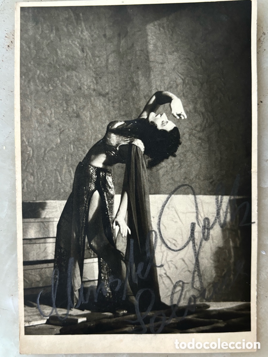 Music Autographs: Foto original con aut&oacute;grafo de la bailarina y soprano Christel Goltz en Salome