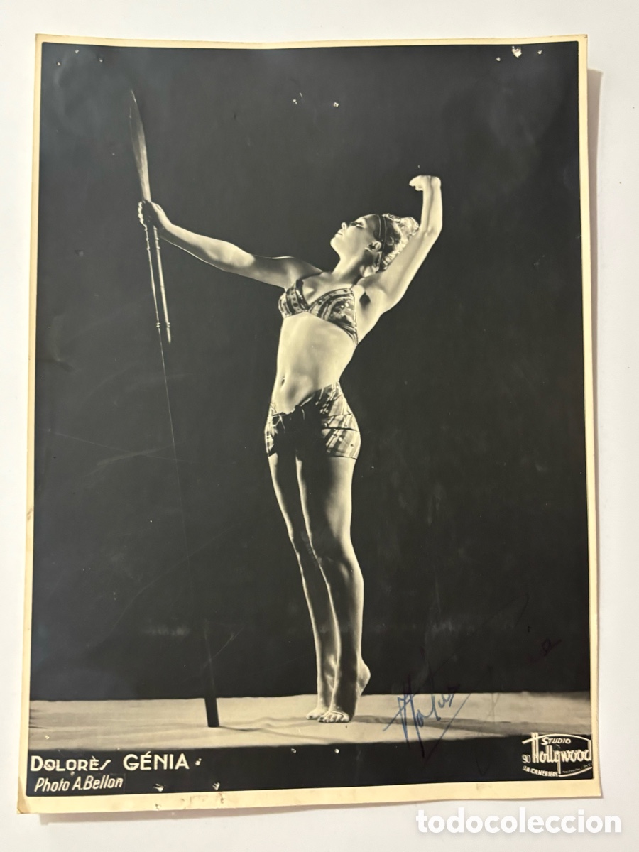 Autographes de Musique : Foto original art deco con aut&oacute;grafo de la bailarina Dolores Genia