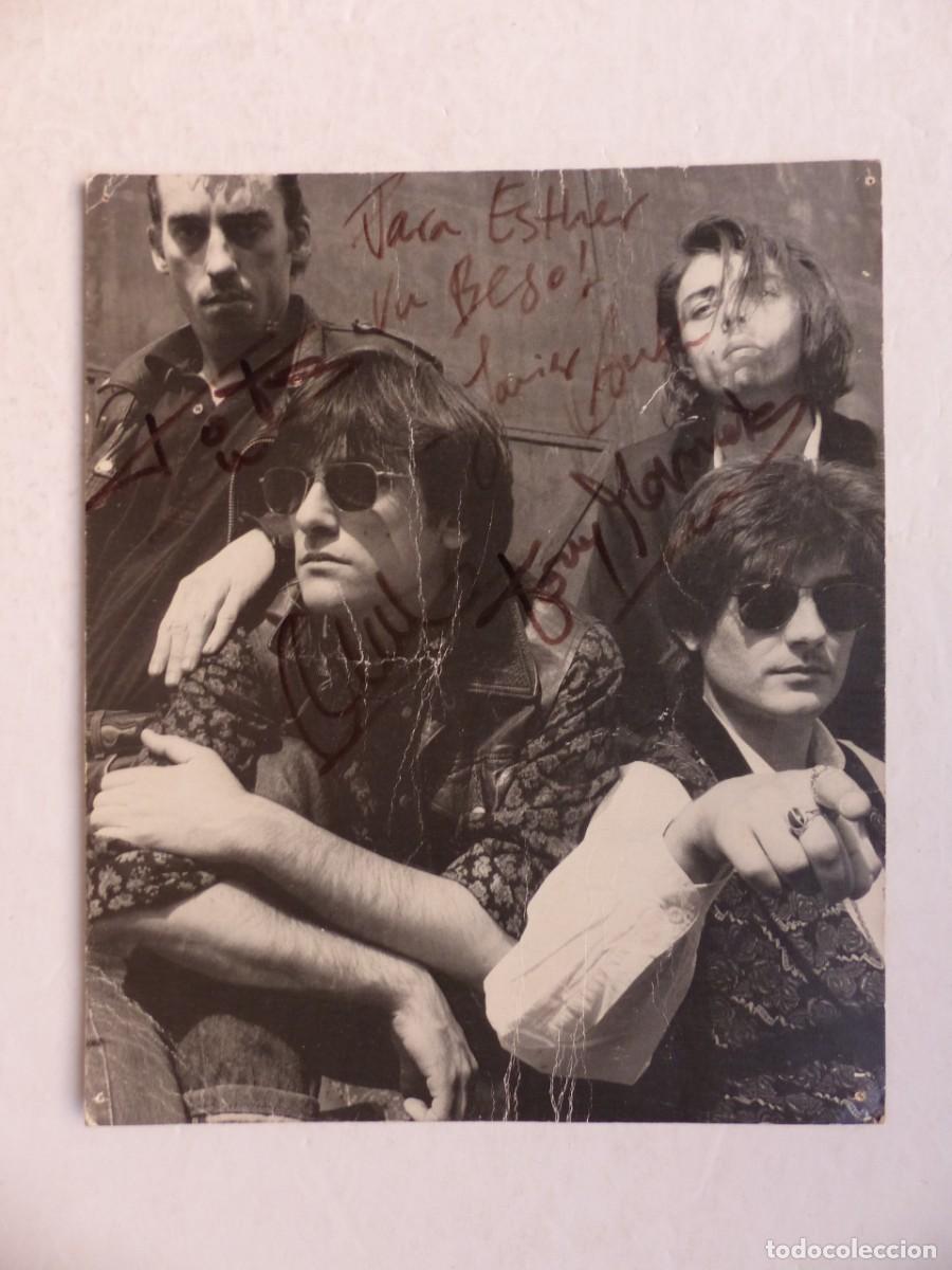 Music Autographs: LA FRONTERA - FOTOGRAFIA CON AUTOGRAFO ORIGINAL
