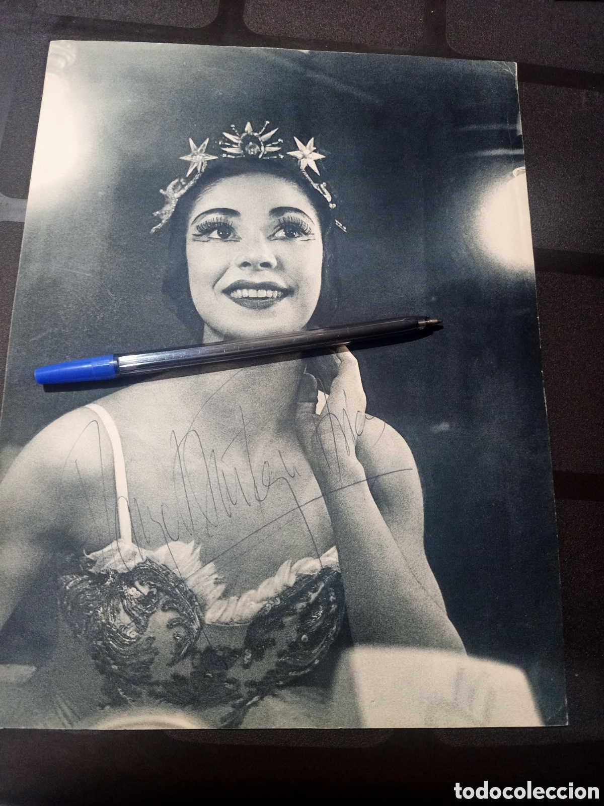 Aut&oacute;grafos antiguos de cantantes y m&uacute;sicos: Margot Fonteyn la Princesa Aurora (La bella durmiente), con aut&oacute;grafo Bailarina