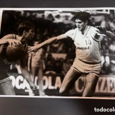 Coleccionismo deportivo: FERNANDO MARTIN FOTOGRAFÍA FIRMADA TAMAÑO 20 X 18 APROX. Lote 367432679
