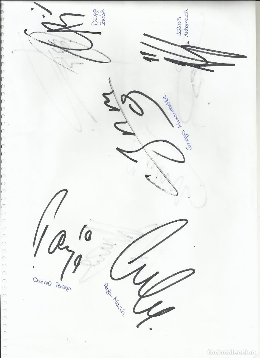 Sammelleidenschaft Sport: Villarreal C. F. 9 firmas hoja de papel. Rotulador. Originales. Jugadores de F&uacute;tbol. 32x22 cm.
