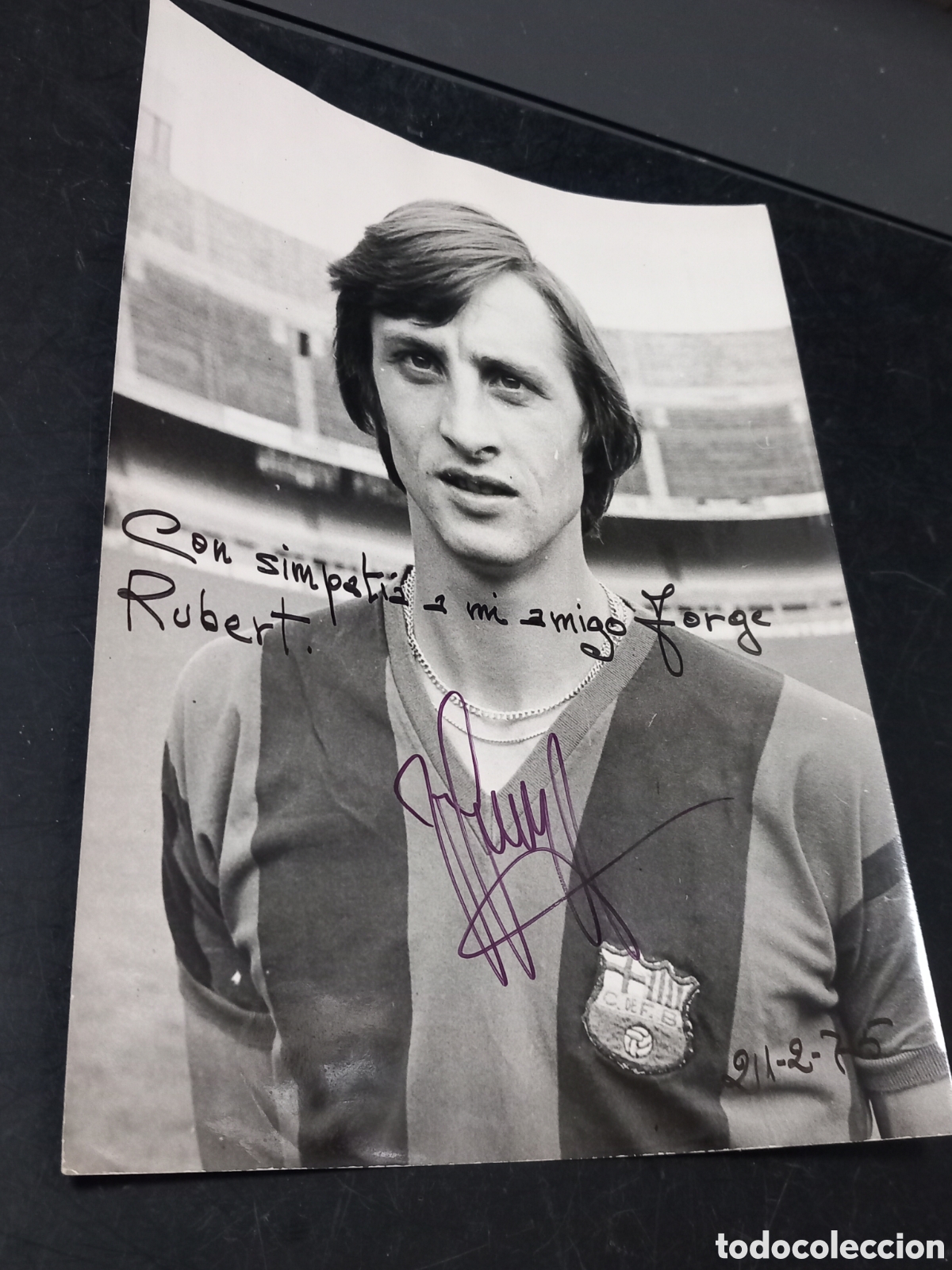 Coleccionismo deportivo: FUTBOL ANTIGUO AUTOGRAFO JOHAN CRUYFF CON DEDICATORIA A&Ntilde;OS 70 ORIGINAL