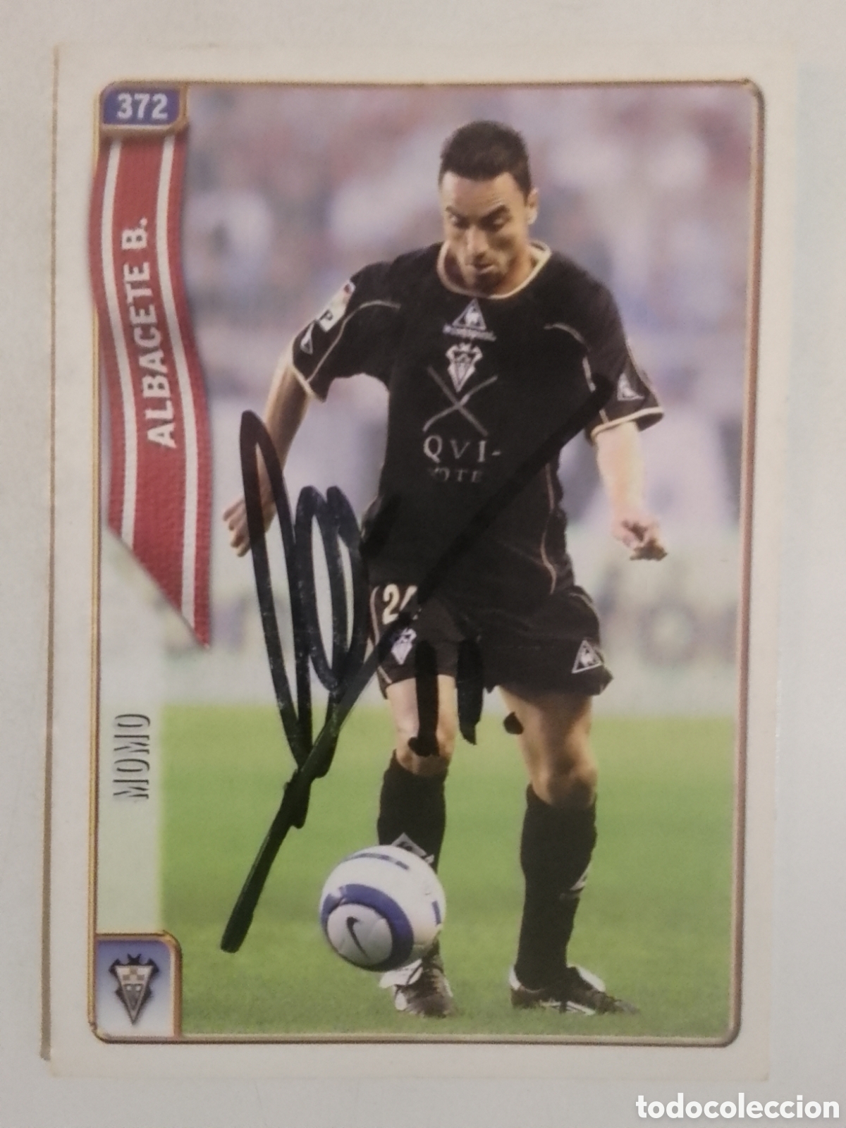 Coleccionismo deportivo: Cromo autografiado Momo &bull; Albacete.