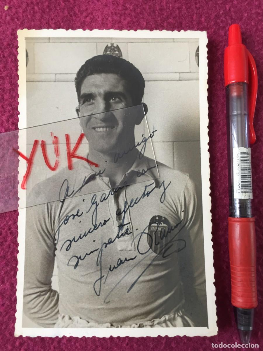 Coleccionismo deportivo: A&Ntilde;OS 40 - VALENCIA CF - JUAN RAMON SANTIAGO - PRECIOSA FOTO CON AUTOGRAFO y DEDICATORIA ORIGINAL