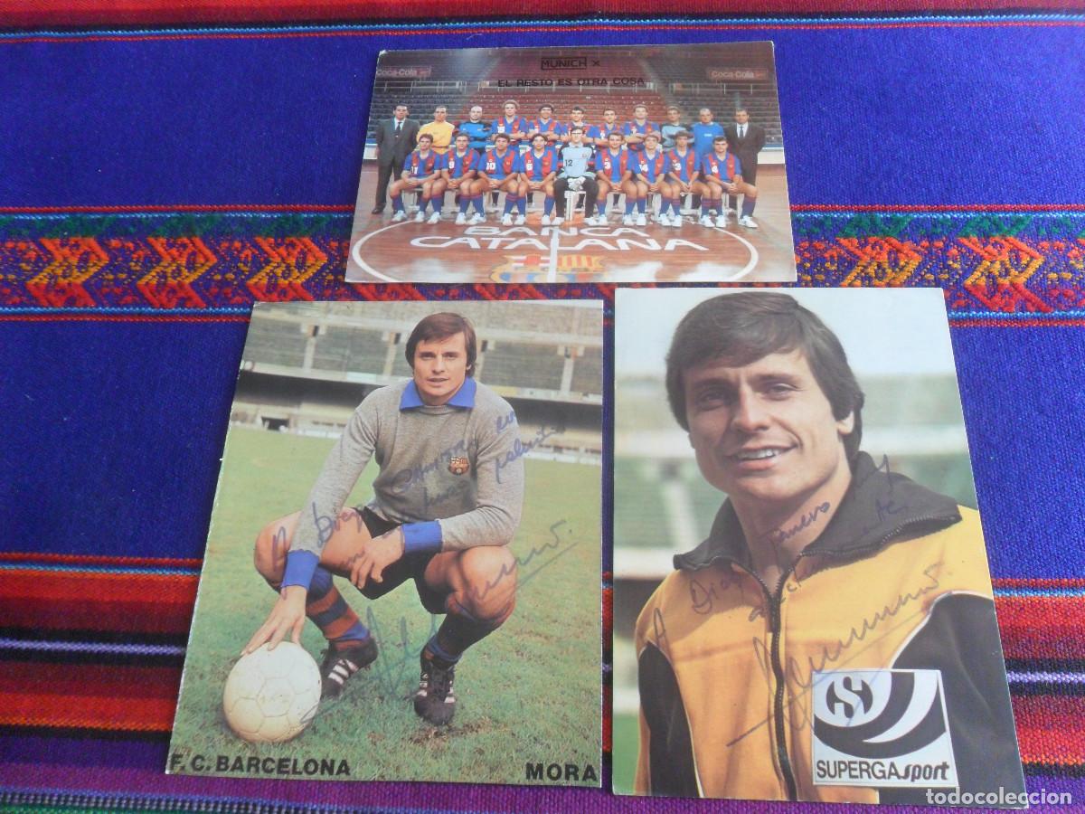 Coleccionismo deportivo: FC BARCELONA 2 FOTOS AUT&Oacute;GRAFO PEDRO VALENT&Iacute;N MORA A&Ntilde;OS 80. REGALO POSTAL PLANTILLA F&Uacute;TBOL SALA 90