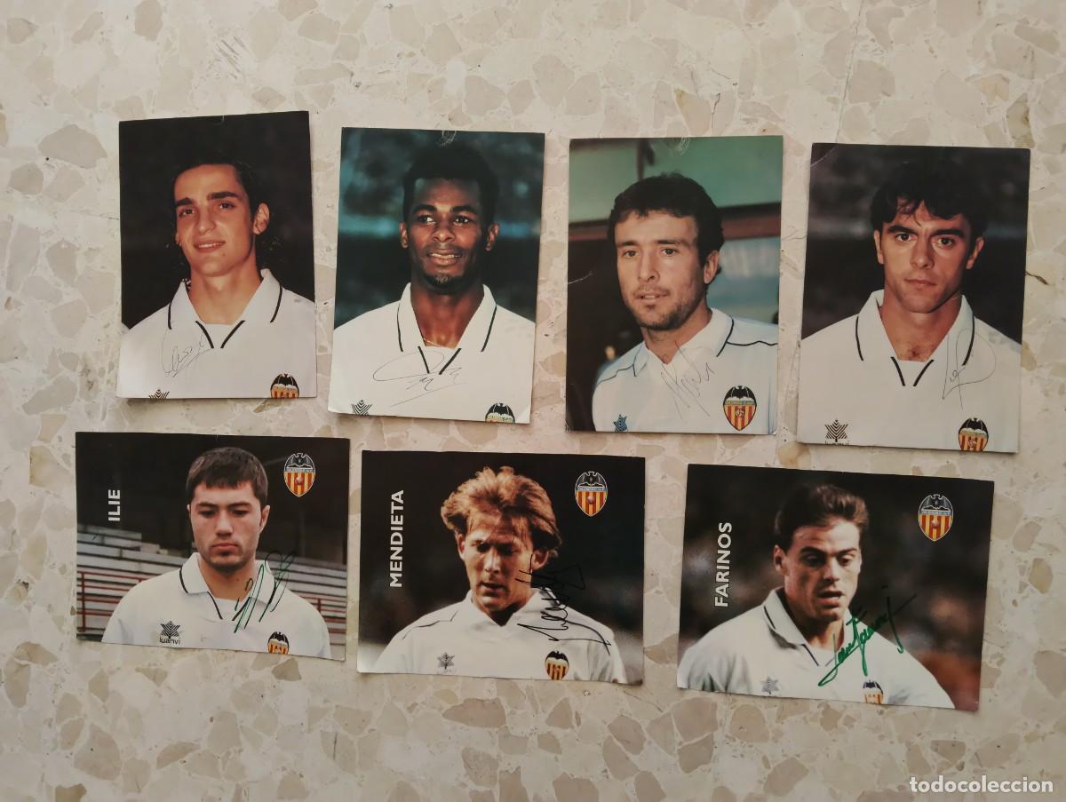 Coleccionismo deportivo: 7 GRANDES FOTOS JUGADORES VALENCIA CF AUTOGRAFO : MENDIETA ANGLOMA CARBONI MORIGI ILIE FARINOS PIOJO