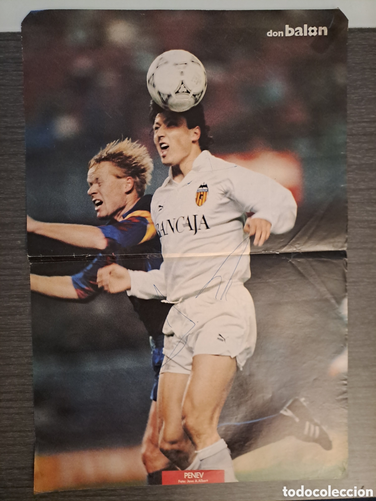 Coleccionismo deportivo: LUBO PENEV FIRMADO &mdash; VALENCIA CF &mdash; DON BAL&Oacute;N P&oacute;ster original de la revista Don Bal&oacute;n