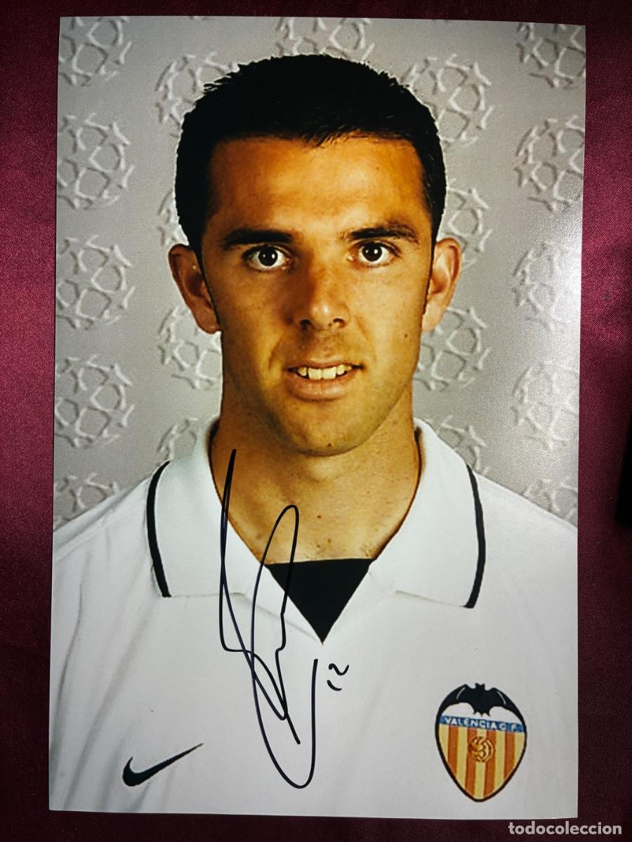 Coleccionismo deportivo: Aut&oacute;grafo original CARLOS MARCHENA-Valencia CF-Foto 30x20cm firmada-ESPANA
