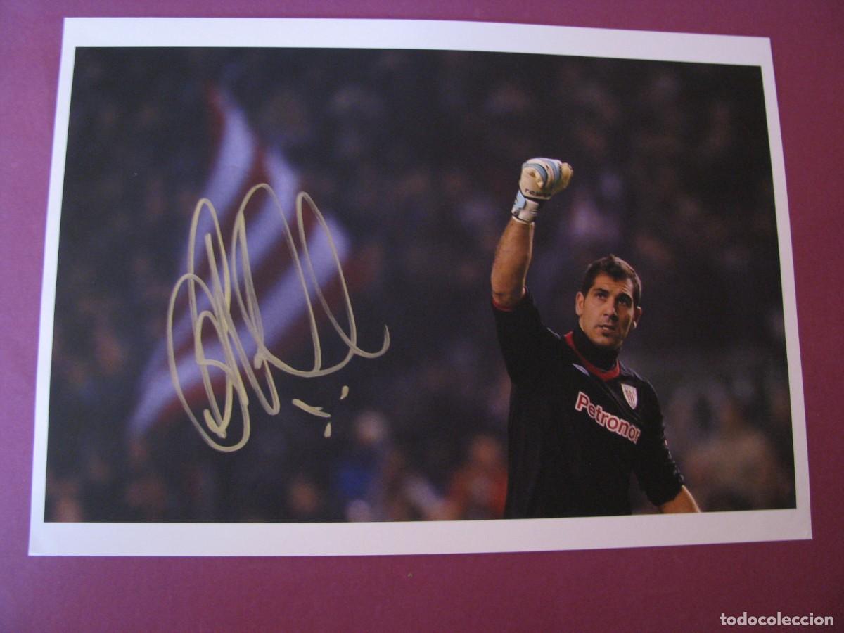 Coleccionismo deportivo: LAMINA CON AUTOGRAFO ORIGINAL A MANO DEL JUGADOR DE FUTBOL GORKA IRAIZOZ. ATHLETIC BILBAO.