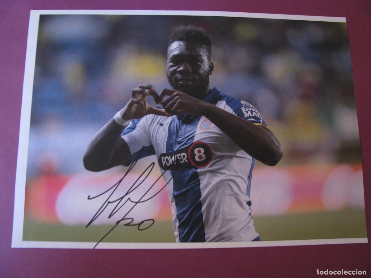 Coleccionismo deportivo: LAMINA CON AUTOGRAFO ORIGINAL A MANO DEL JUGADOR DE FUTBOL FELIPE CAICEDO, RCD ESPANYOL