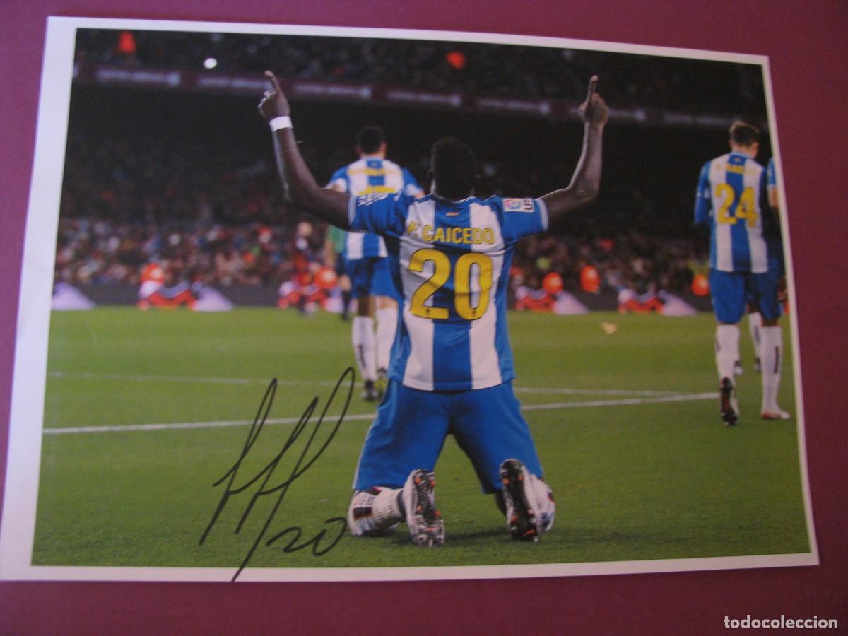 Coleccionismo deportivo: LAMINA CON AUTOGRAFO ORIGINAL A MANO DEL JUGADOR DE FUTBOL FELIPE CAICEDO, RCD ESPANYOL