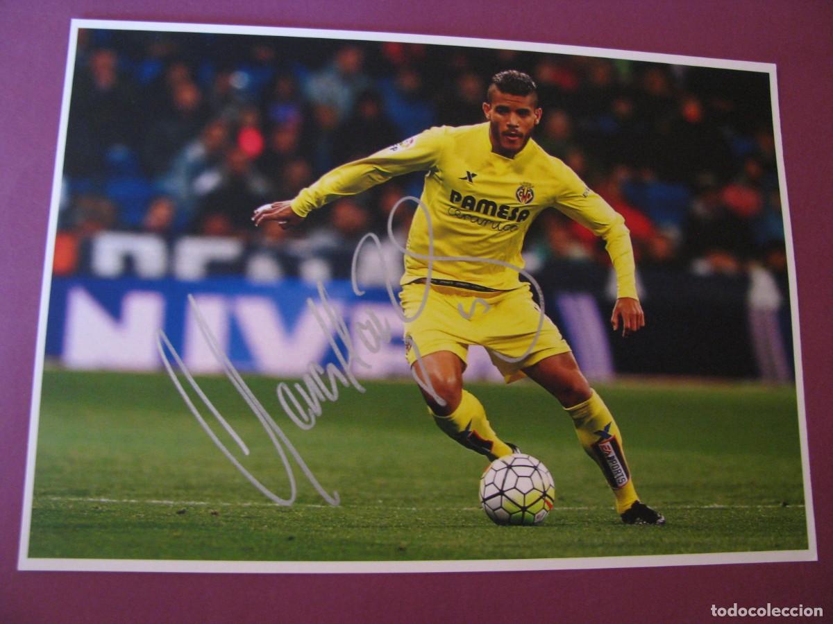 Collectionnisme sportif: LAMINA CON AUTOGRAFO ORIGINAL A MANO DEL JUGADOR DE FUTBOL JONATHAN DOS SANTOS. VILLARREAL C.F.