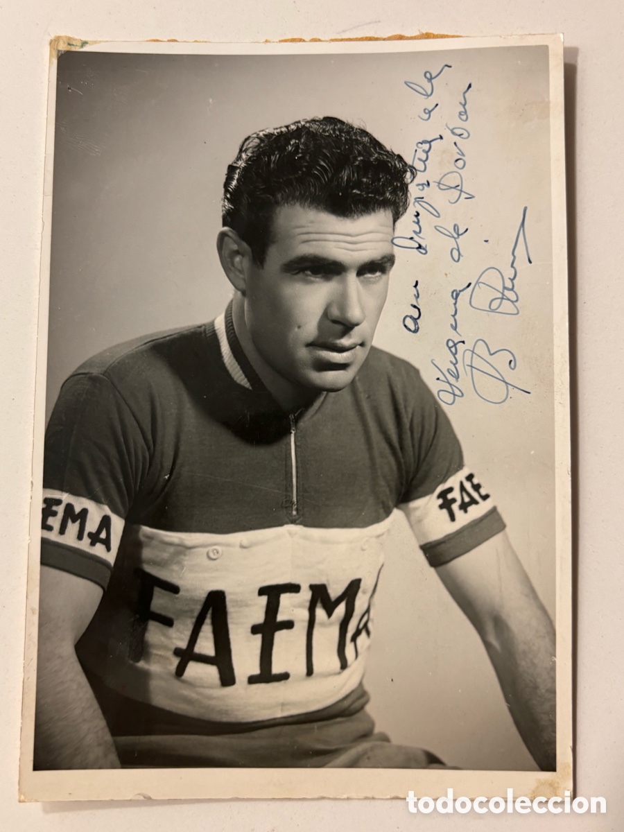 Coleccionismo deportivo: Foto original con aut&oacute;grafo del ciclista de Orihuela Bernardo Ruiz campe&oacute;n de ciclismo
