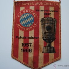 Coleccionismo deportivo: BANDERIN BAYER MUNCHEN DE 1957