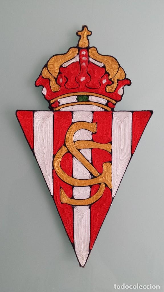 Coleccionismo deportivo: Escudo Real Sporting de Gij&oacute;n - Foto 1