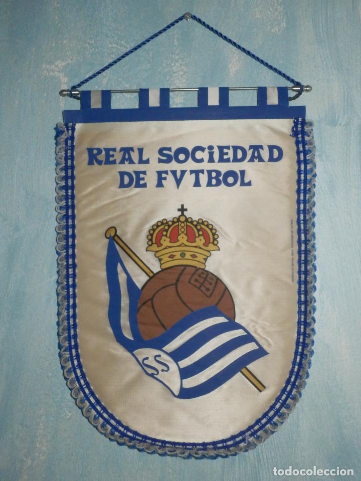 Banderin Real Sociedad – Champion De Ligue 1980-81 – Signé Arconada, Zamora, Ormaetxea – Espagne
