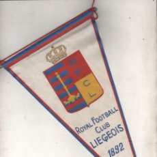 Coleccionismo deportivo: BANDERÍN ROYAL FOOTBALL CLUB LIEGEOIS 1892 MEDIDAS 29 CM. Lote 148745070