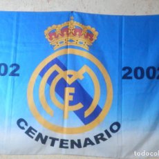 Collezionismo sportivo: BANDERA - FLAG - C.F - REAL MADRID CLUB DE FUTBOL - 1902 - 2002 - CENTENARIO - 85 X 130 CM -