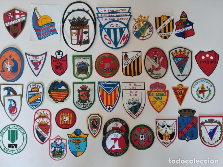 Coleccionismo deportivo: ESCUDOS DE HULE - Foto 1