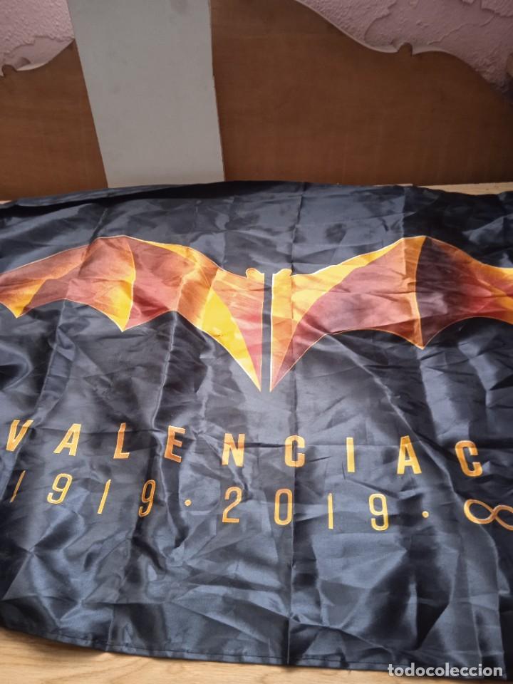 Coleccionismo deportivo: Bandera del CF Valencia - Foto 1