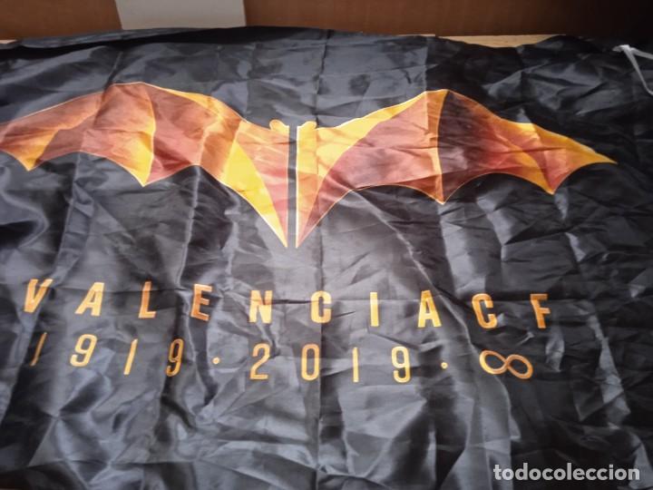 Coleccionismo deportivo: Bandera del CF Valencia - Foto 2