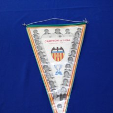 Coleccionismo deportivo: CAMPEÓN DE LIGA VALENCIA CF TEMPORADA 1970-71. Lote 338240153