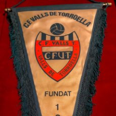 Coleccionismo deportivo: BANDERIN BANDERA CF UT VALLS DE TORROELLA FUTBOL CLUB DE CATALUÑA FUNDAT 1920 BAGES
