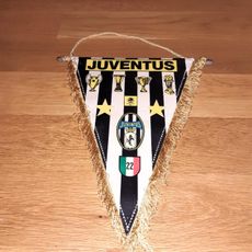 1 BANDIERA GRANDE FC JUVENTUS CAMPIONE D'ITALIA 36 SCUDETTO 100X140CM SOTTOCOSTO 1 BANDIERA GRANDE FC JUVENTUS CAMPIONE D'ITALIA 36 SCUDETTO 100X140CM SOTTOCOSTO