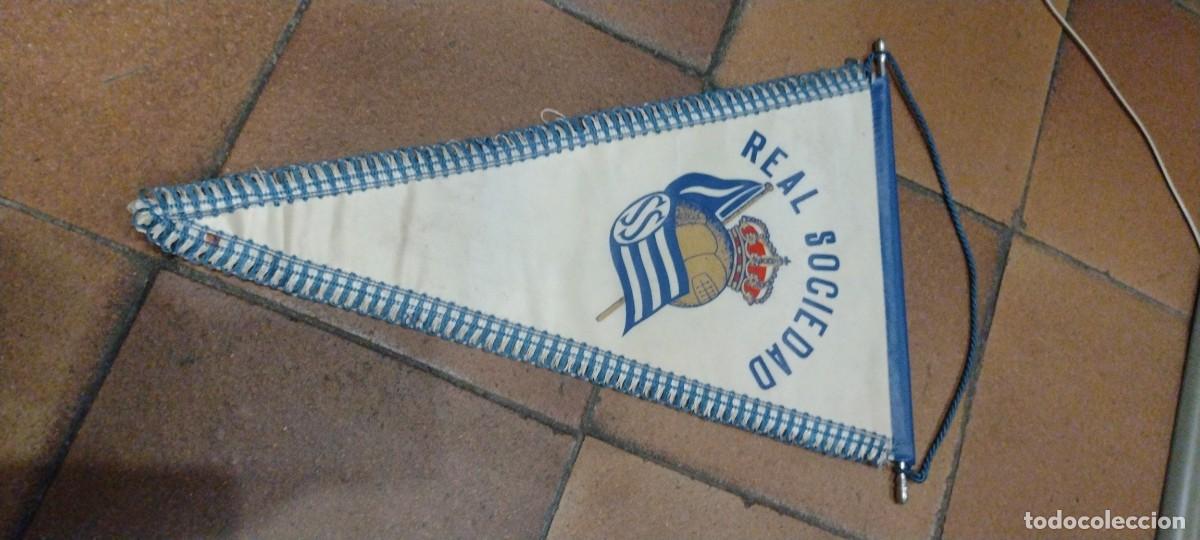 Banderin Real Sociedad – Champion De Ligue 1980-81 – Signé Arconada, Zamora, Ormaetxea – Espagne