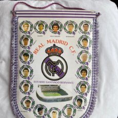 Coleccionismo deportivo: BANDERIN PENNANT REAL MADRID 80´ QUINTA DEL BUITRE HUGO SANCHEZ BUYO MICHEL SANCHIS