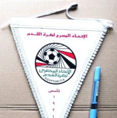 Coleccionismo deportivo: BANDERIN EGIPTO EGYPTIAN FA FEDERATION FOOTBALL FUTBOL PENNANT GALLARDETE FASION WIMPEL