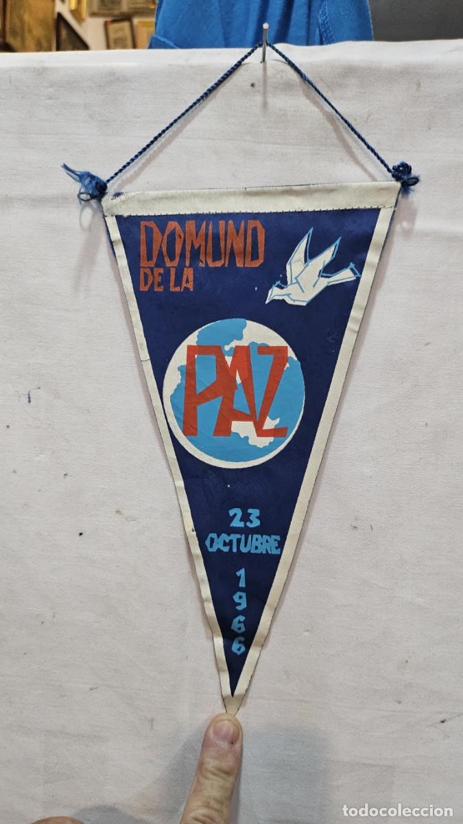 Coleccionismo deportivo: banderines religiosos - Foto 1