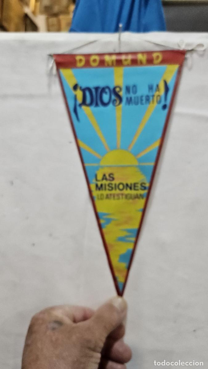 Coleccionismo deportivo: banderines religiosos - Foto 1