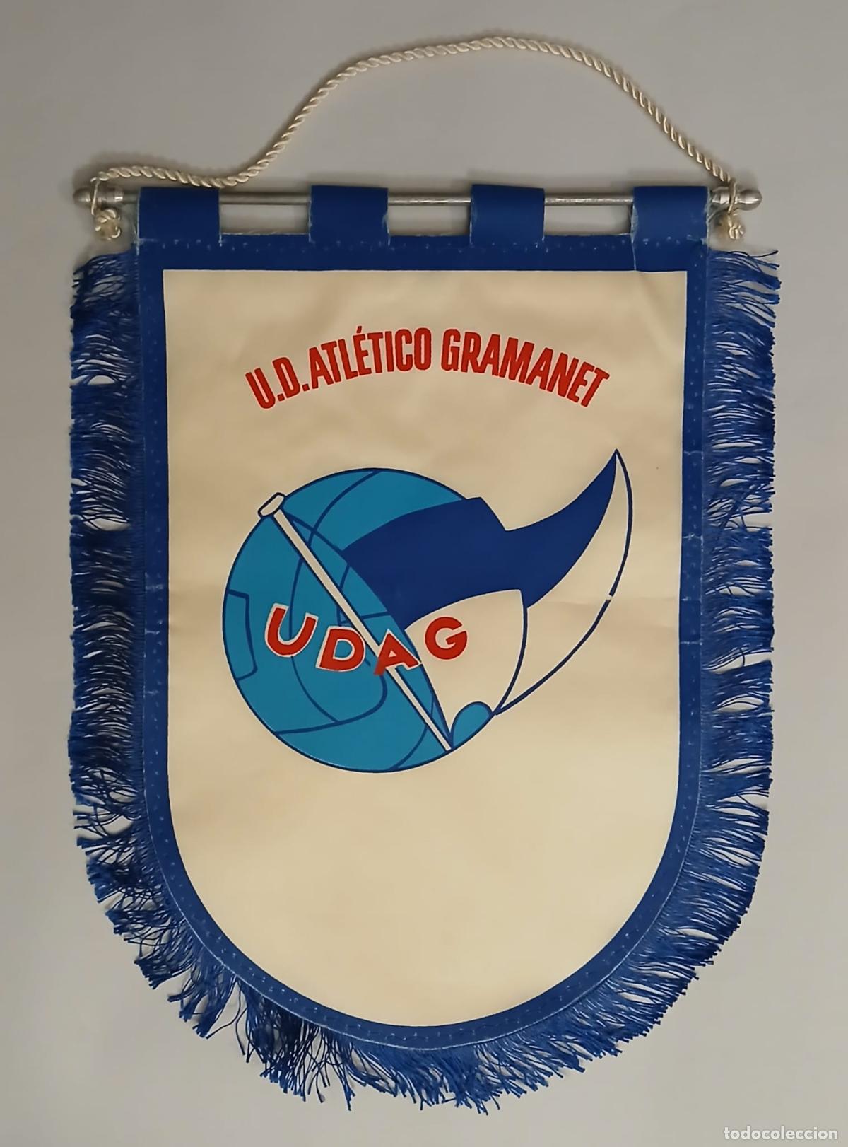 Coleccionismo deportivo: ANTIGUO BANDER&Iacute;N - U. D. ATL&Eacute;TICO GRAMANET - UDAG - 34 x 23 cm.
