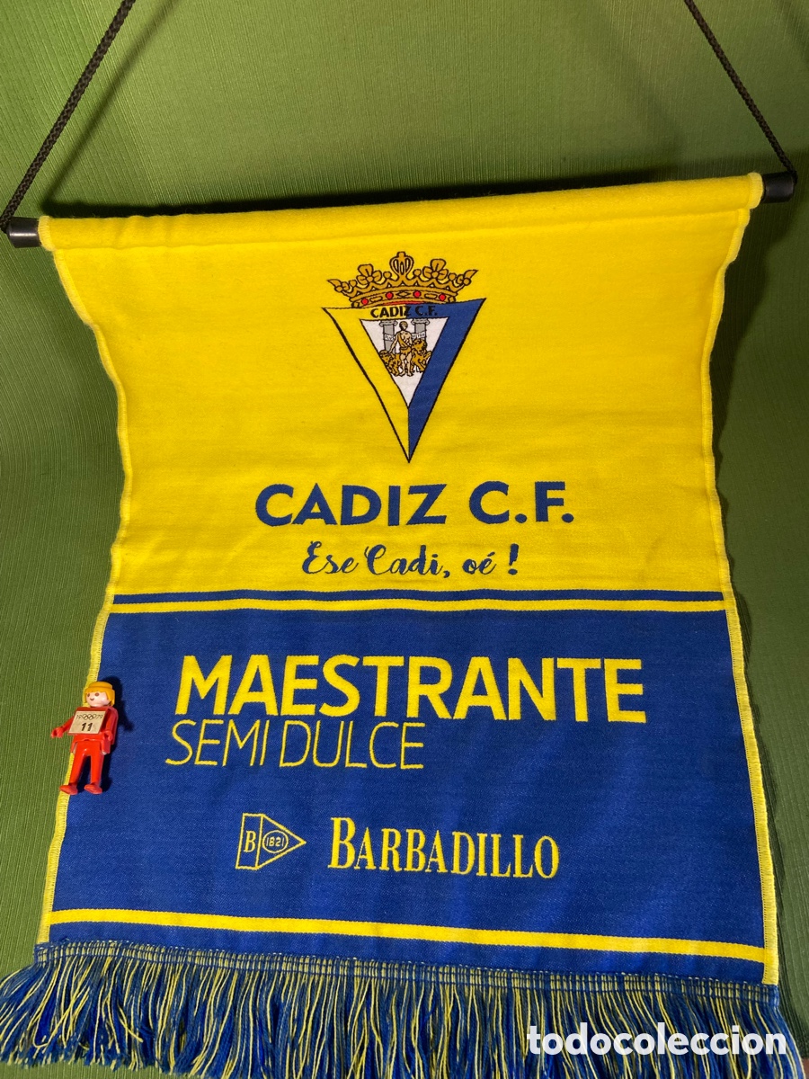 Coleccionismo deportivo: Bander&iacute;n o banderola publicidad Maestrante (Barbadillo) - C&aacute;diz Club de F&uacute;tbol. C.F.
