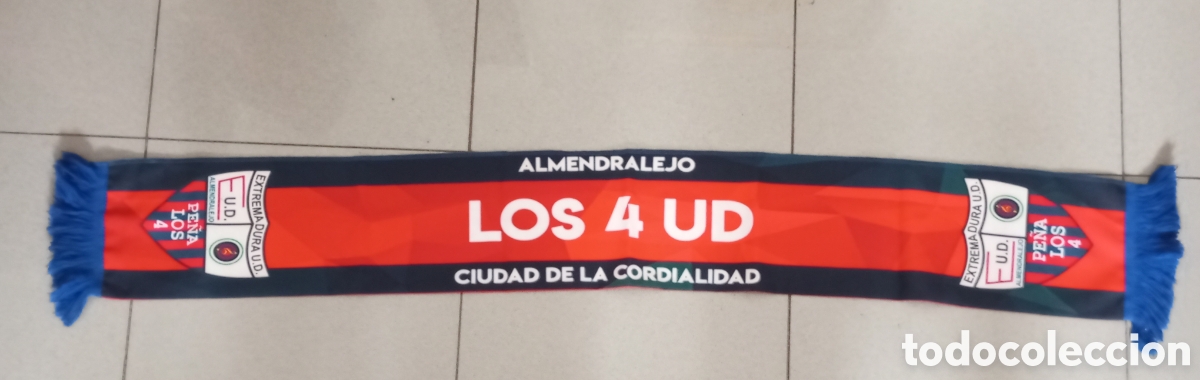 Coleccionismo deportivo: Bufanda Extremadura u.d. pe&ntilde;a los 4ud .almendralejo