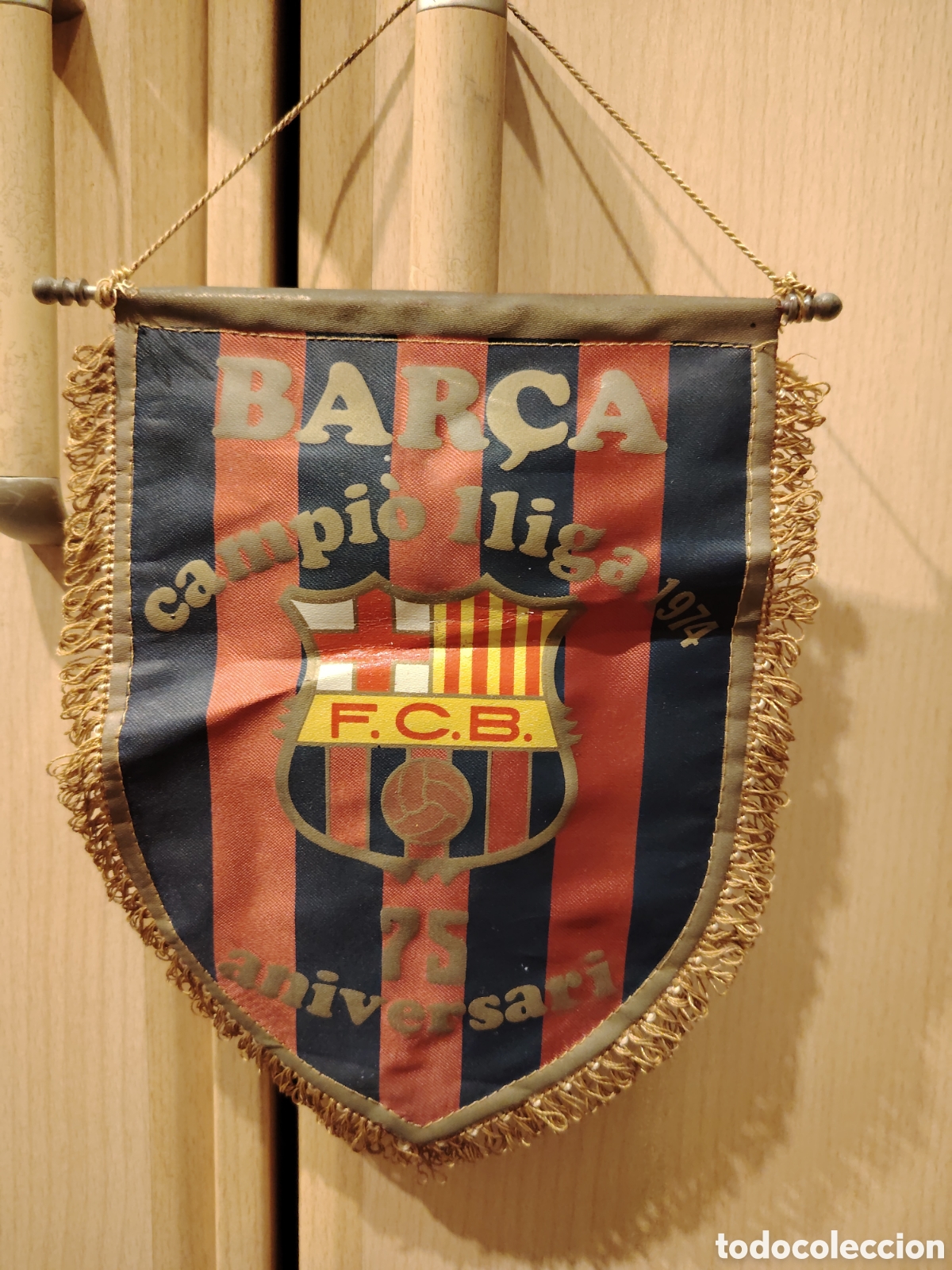Coleccionismo deportivo: Banderin Barca campio Lliga 1974