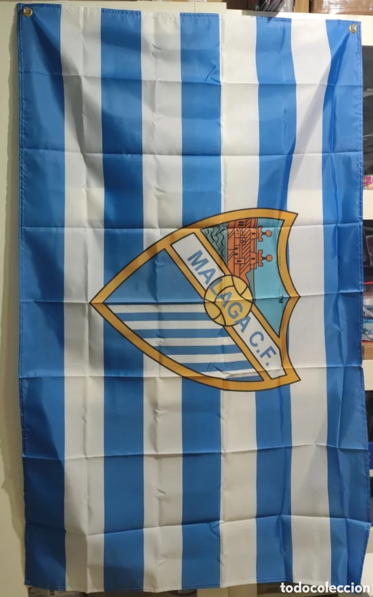 Coleccionismo deportivo: Bandera M&aacute;laga FC blanquiazul