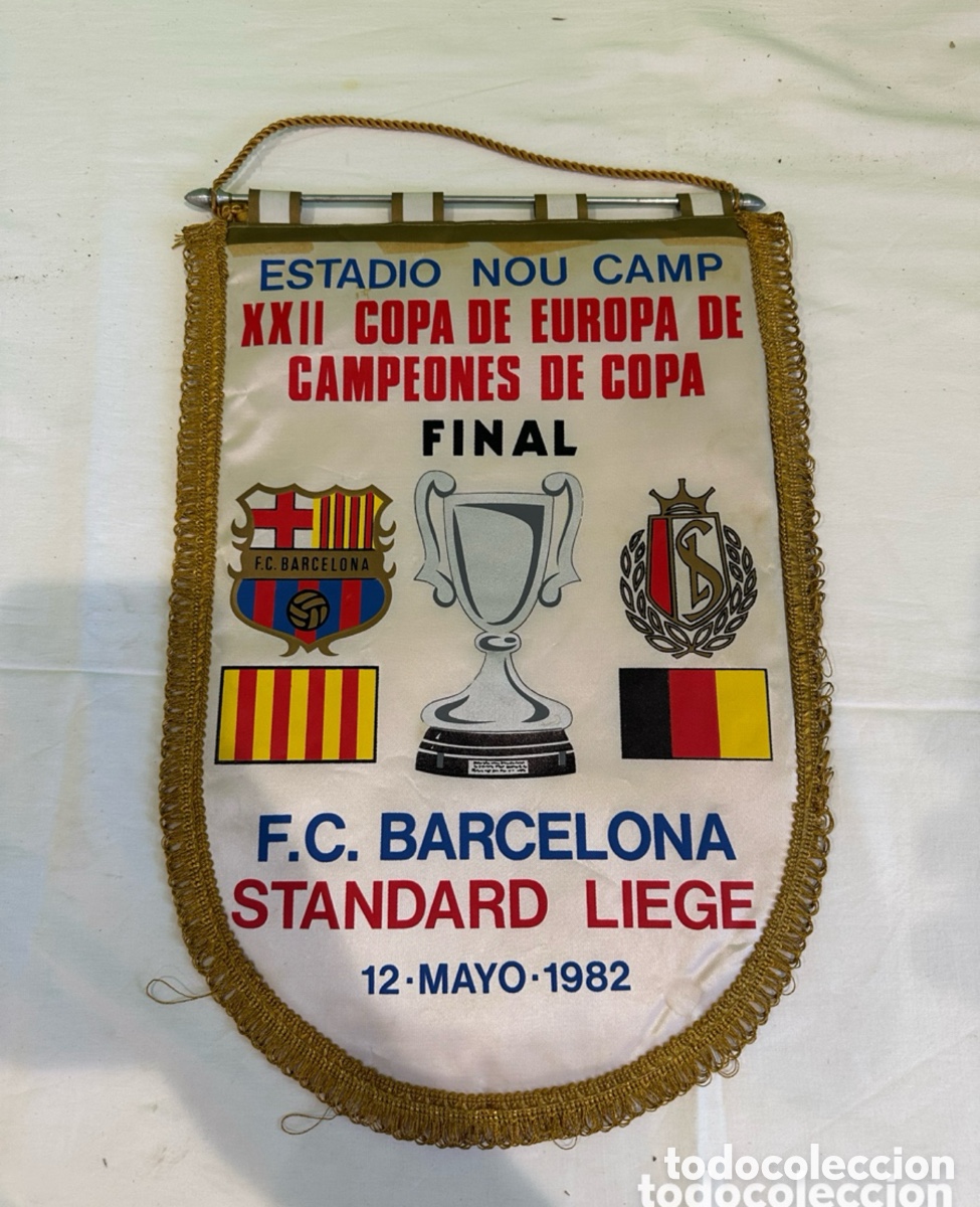 Coleccionismo deportivo: Bander&iacute;n FC Barcelona Standard Liege 1982 Final Copa Europa Nou Camp original