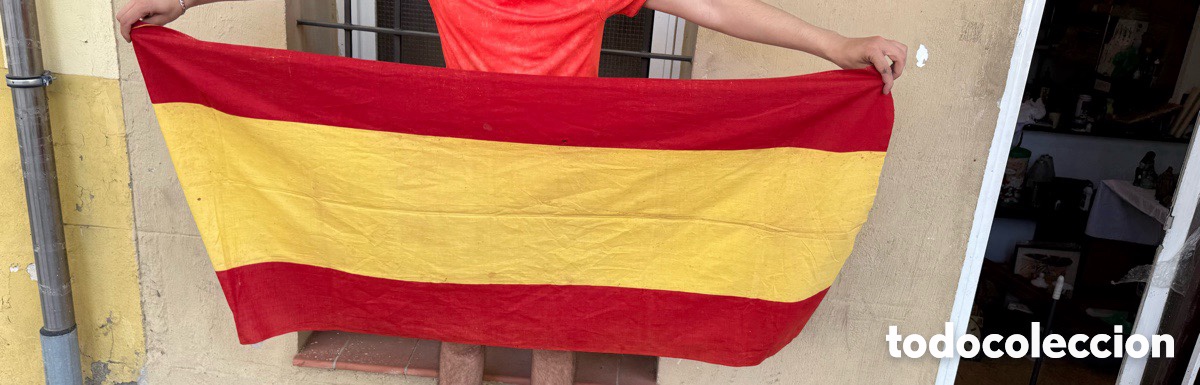 Collectionnisme sportif: Bandera antigua de Espa&ntilde;a gran formato tela original a&ntilde;os 60 aprox 164 x 78 cm