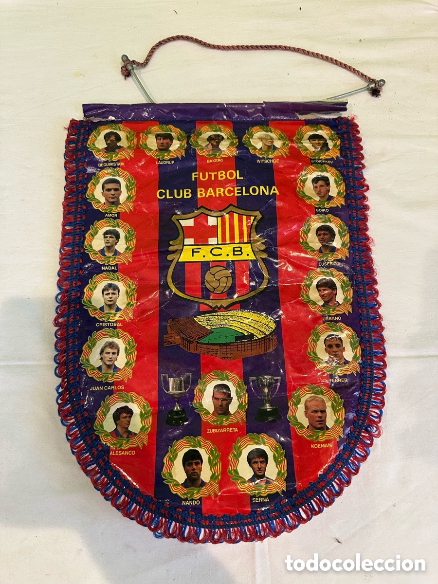 Coleccionismo deportivo: Bander&iacute;n antiguo FC Barcelona jugadores Koeman Laudrup Bakero a&ntilde;os 90