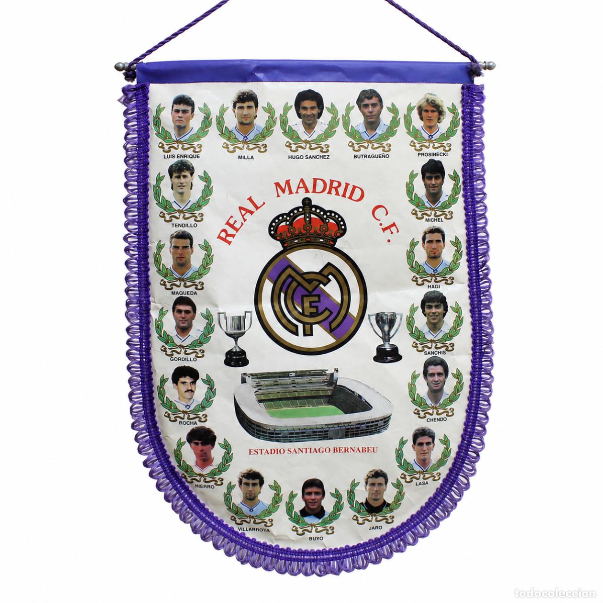 Coleccionismo deportivo: Bander&iacute;n Real Madrid CF 1992/93 Futbol Butrague&ntilde;o Hugo S&aacute;nchez Hagi Vintage