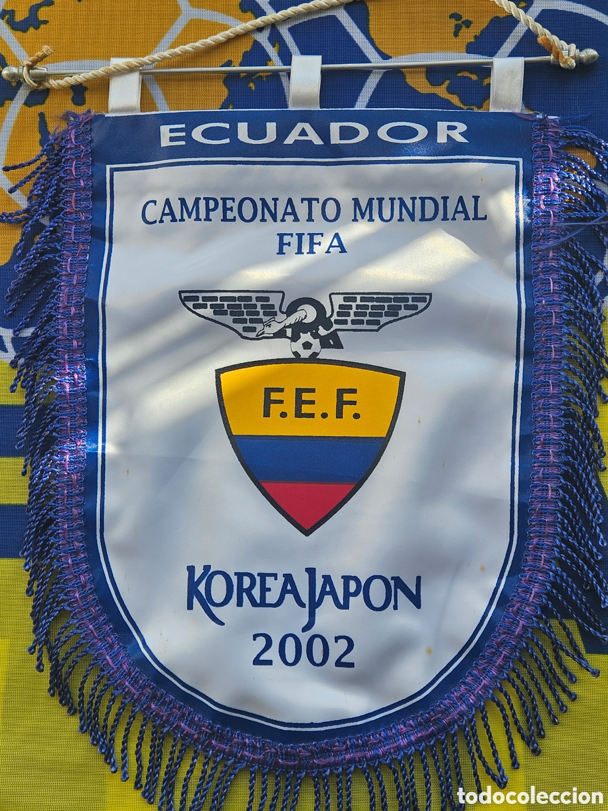 Coleccionismo deportivo: Bander&iacute;n oficial Ecuador Mundial 2002