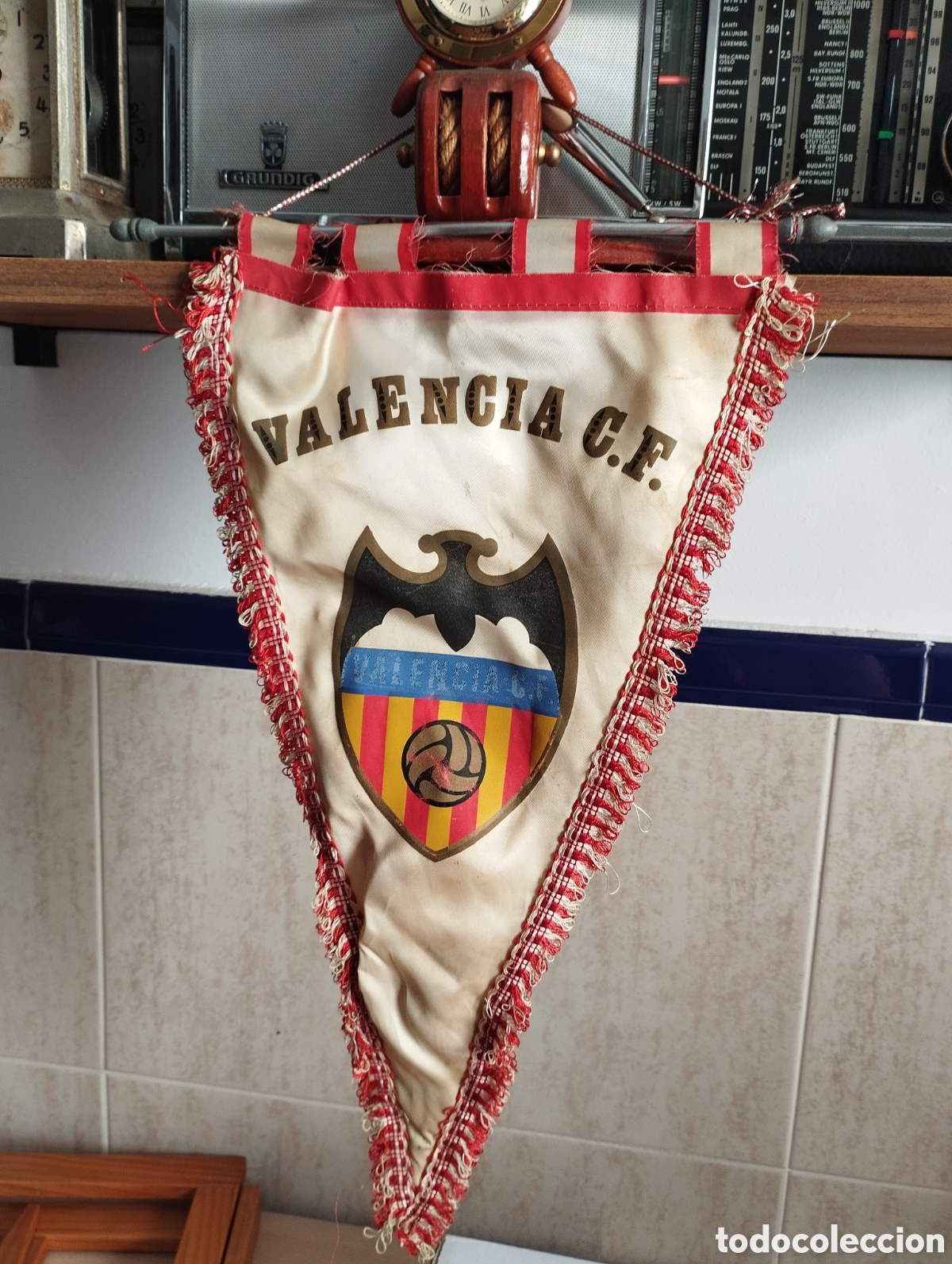 Coleccionismo deportivo: FUTBOL ANTIGUO BANDERIN VALENCIA C.F.