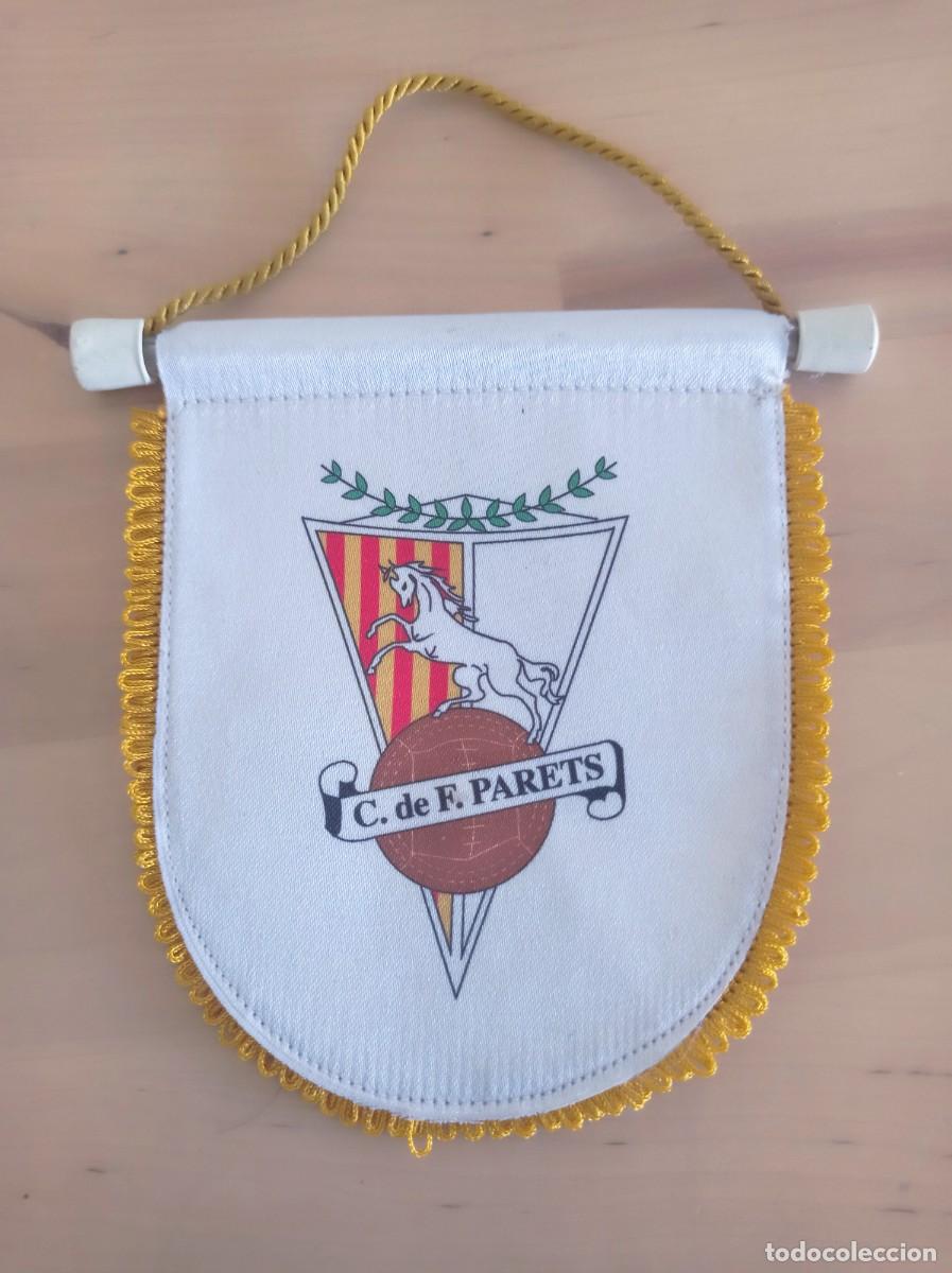 Coleccionismo deportivo: PEQUE&Ntilde;O BANDER&Iacute;N CLUB DE F&Uacute;TBOL PARETS - 75 ANIVERSARIO