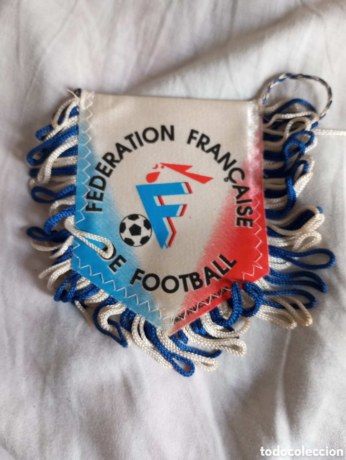 Coleccionismo deportivo: Bander&iacute;n federaci&oacute;n de f&uacute;tbol de Francia ligue de la mediterranee