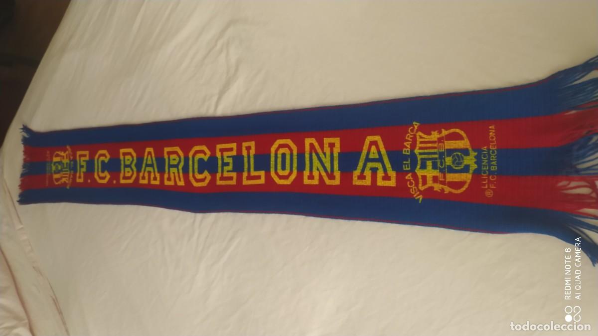 Coleccionismo deportivo: BUFANDA ANTIGUA DEL BARCELONA PRODUCTO OFICIAL , BUFANDA VINTAGE BARCELONA EN EXCELENTE ESTADO