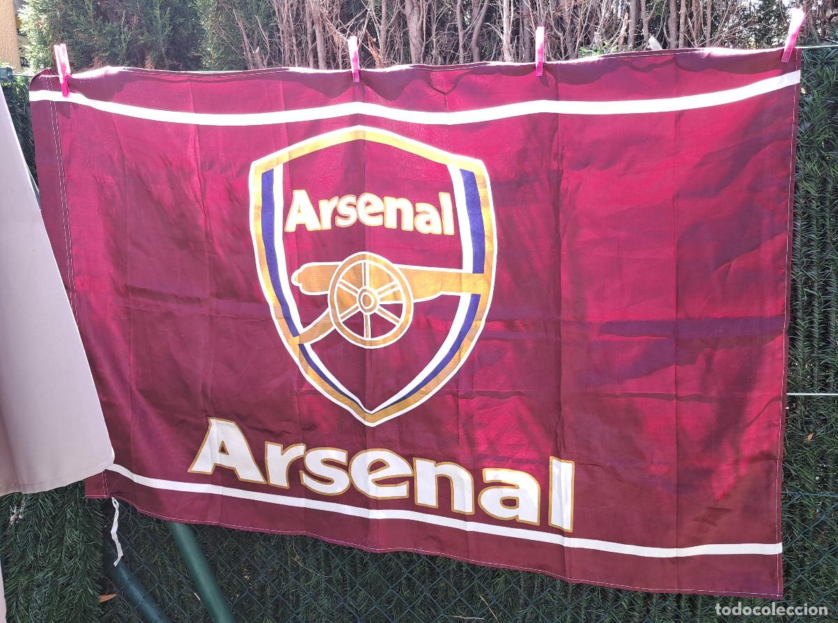 Coleccionismo deportivo: ARSENAL / BANDERA - FLAG - MEDIDAS; 144 x 91 cms. - MUSEO DEL F&Uacute;TBOL DE SANTA POLA